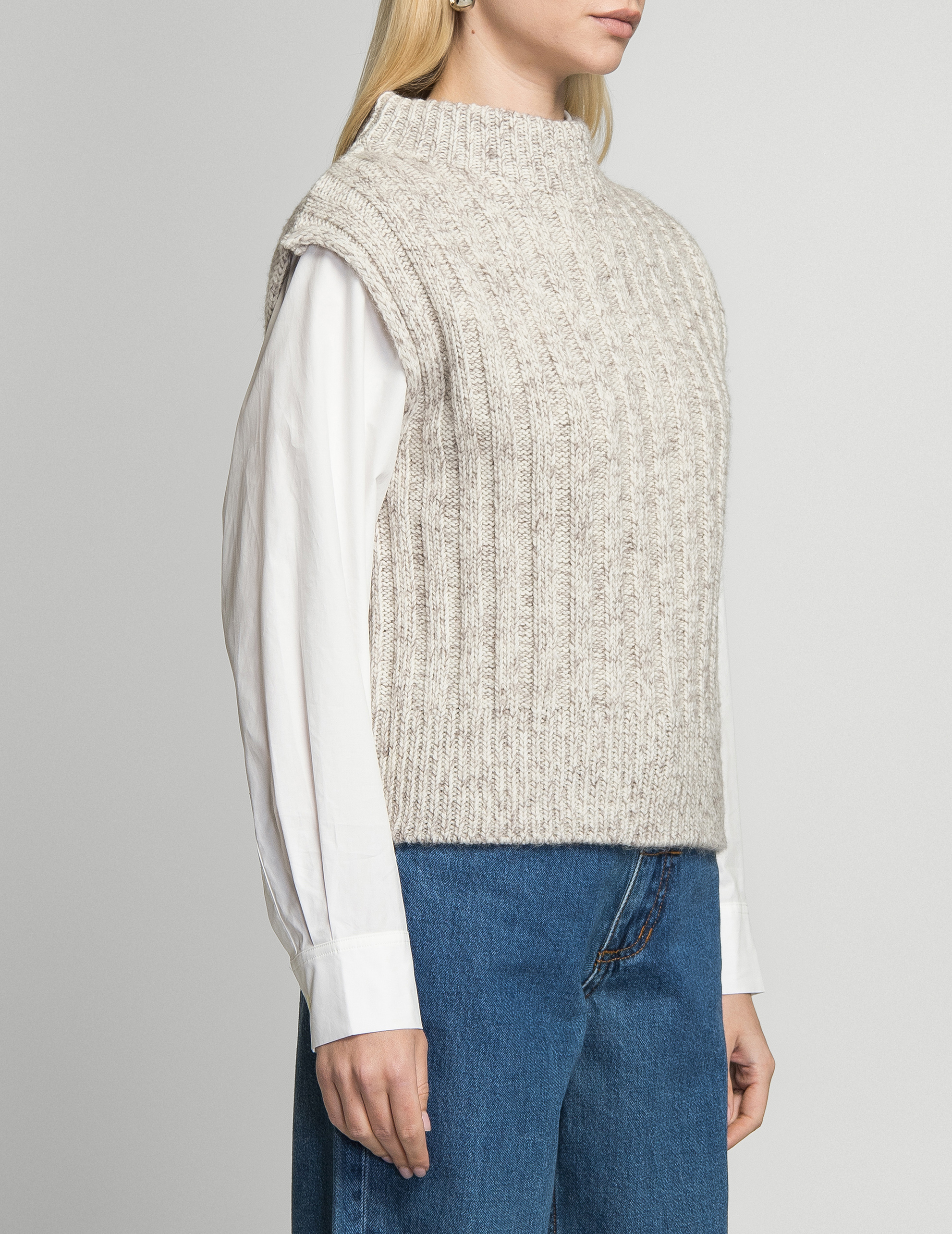 Жилетка, Серый
Жилетка, Серый