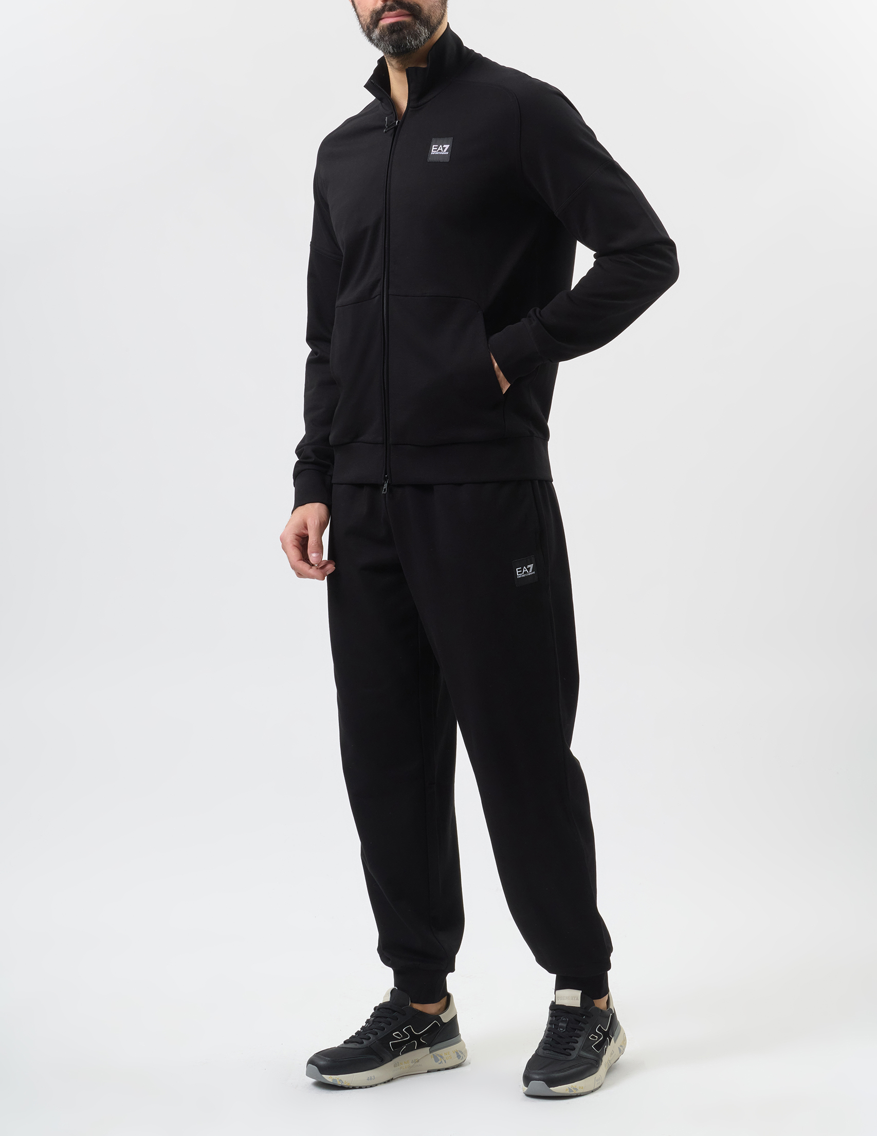 Спортивный костюм, Черный
Спортивный костюм, Черный