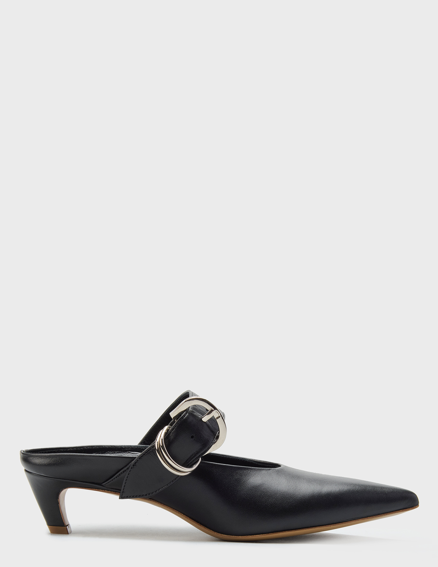 Шлепанцы, Черный
Шлепанцы, Черный