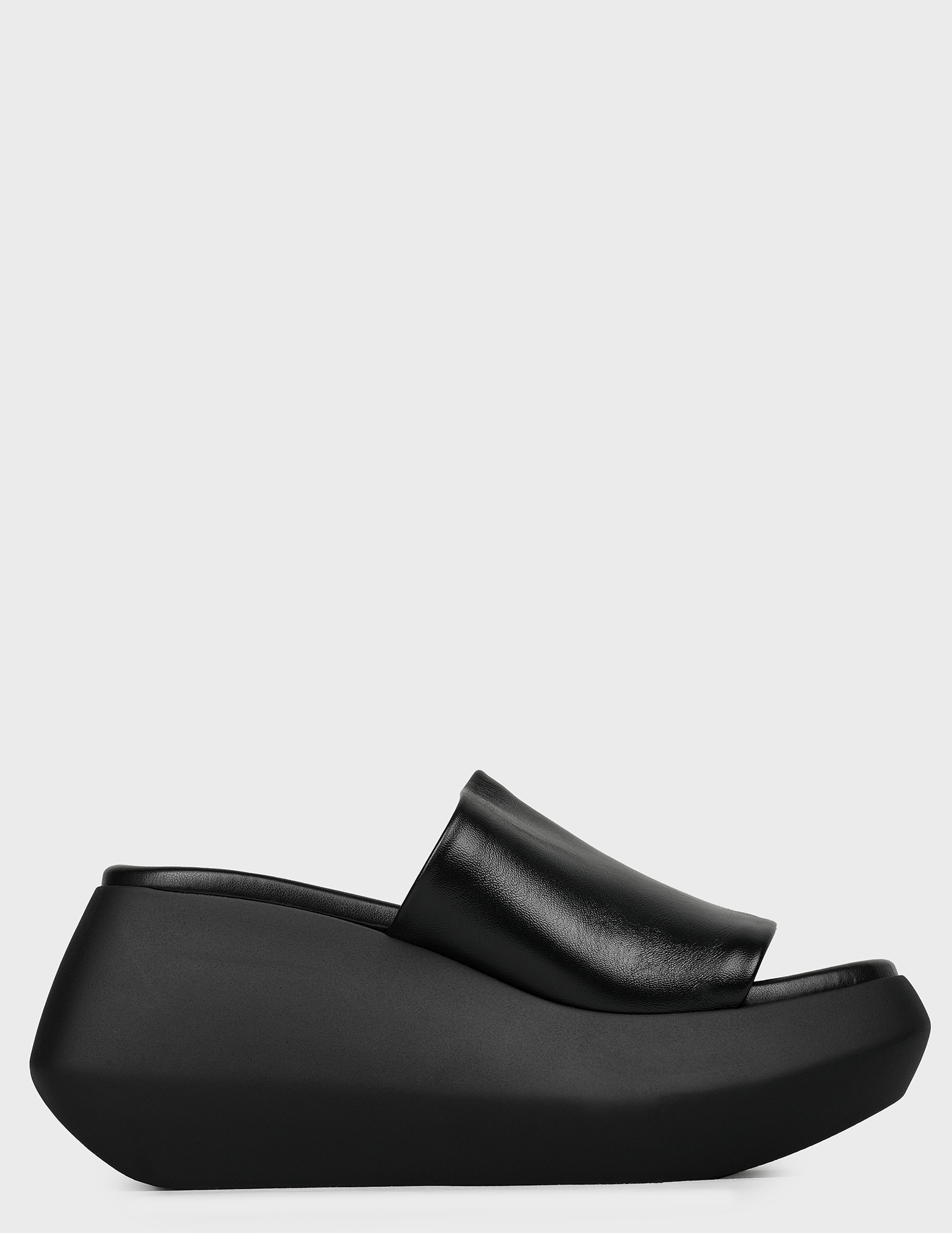 Шлепанцы, Черный
Шлепанцы, Черный