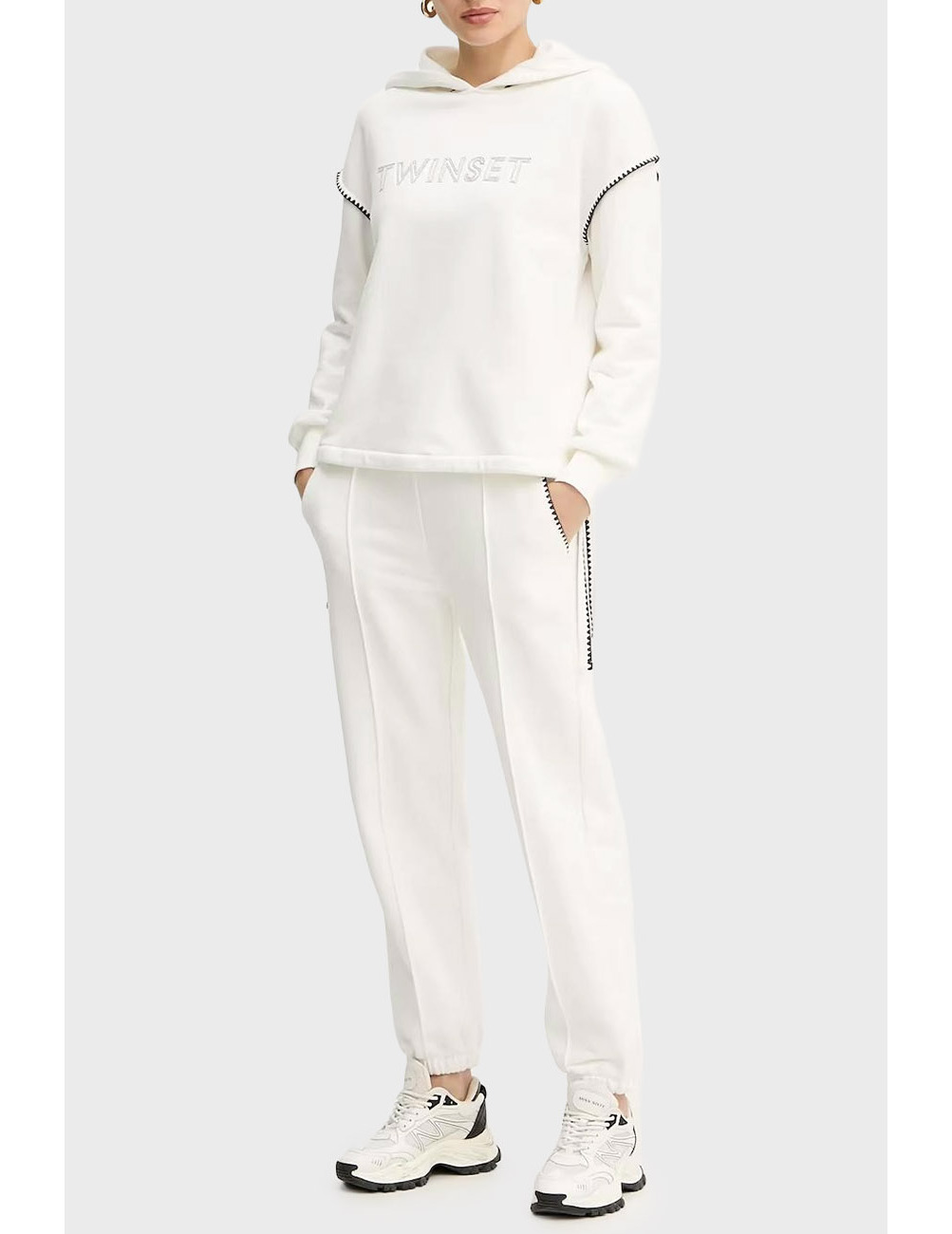 Спортивный костюм, Белый
Спортивный костюм, Белый