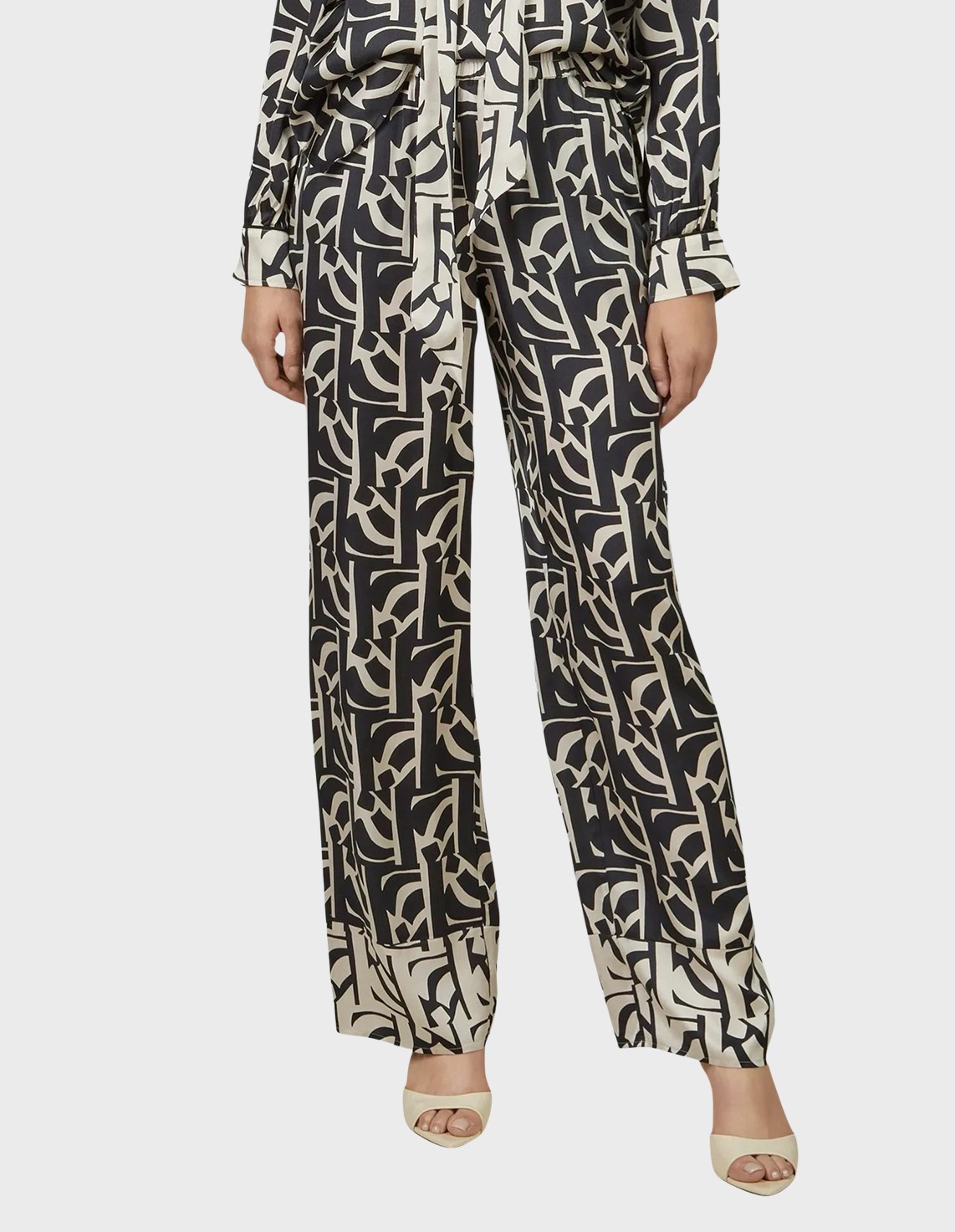 Брюки, Черный
Брюки, Черный