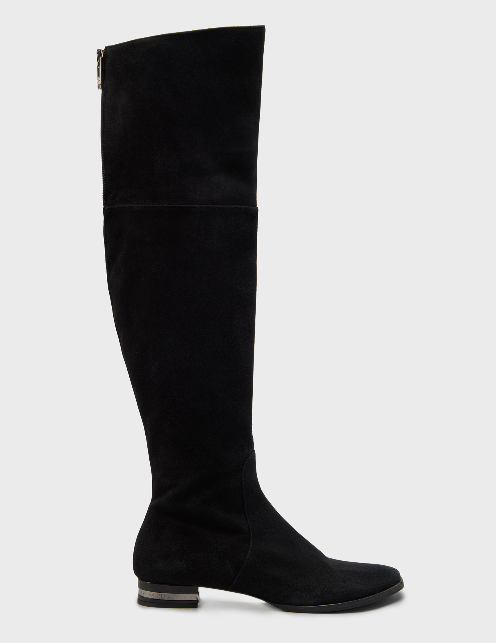 

Ботфорты, Черный