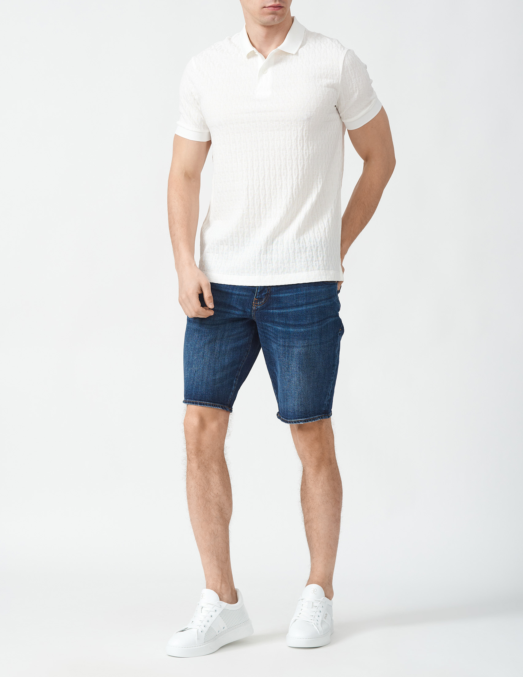 

Поло, Белый