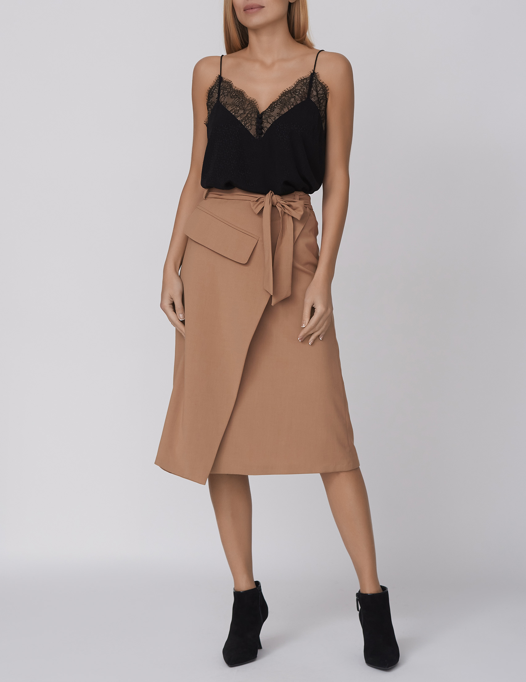 

Топ, Черный