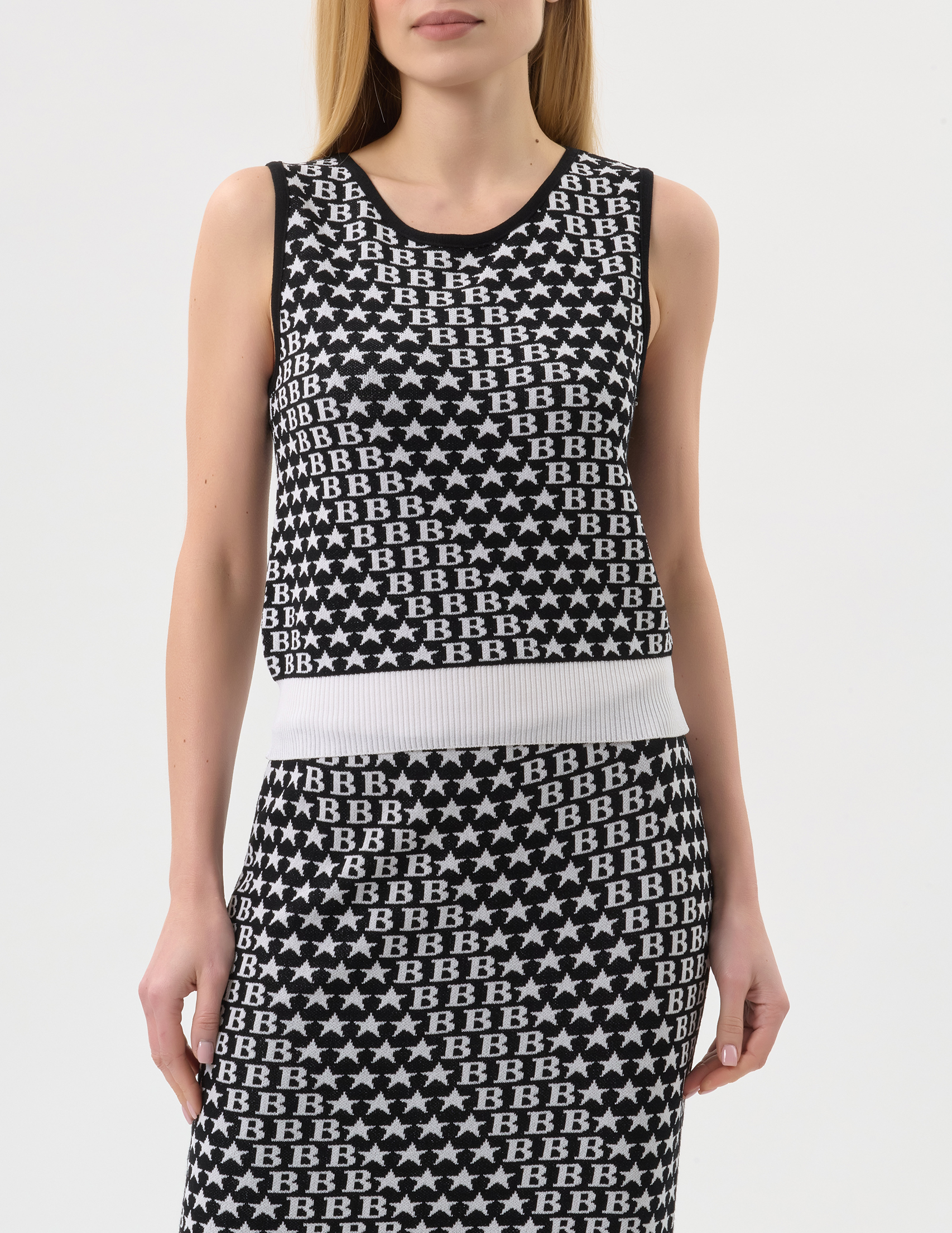 

Топ, Черный