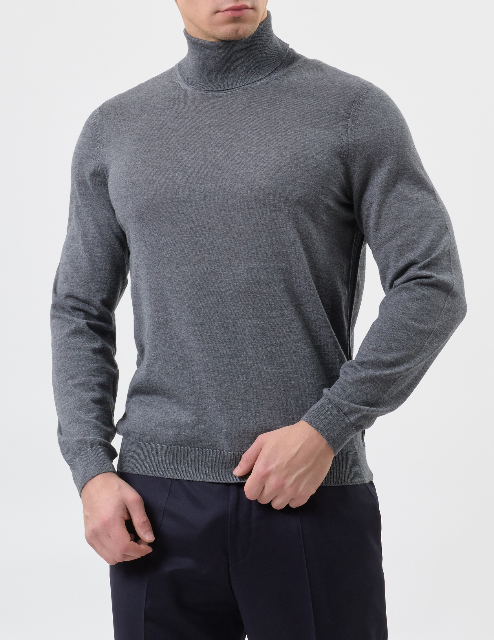 

Гольф, Серый