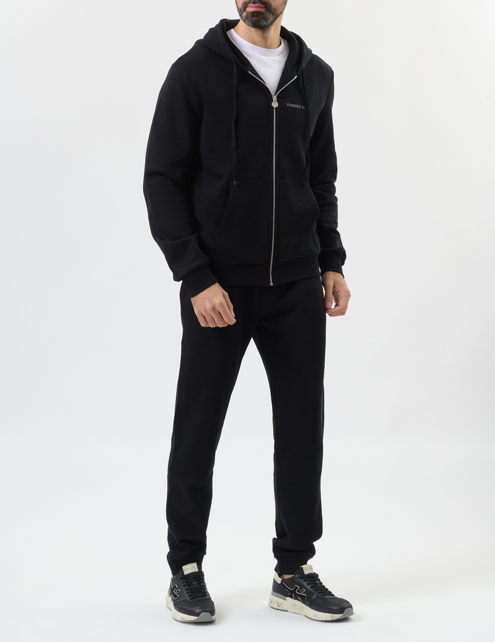 

Спортивный костюм, Черный