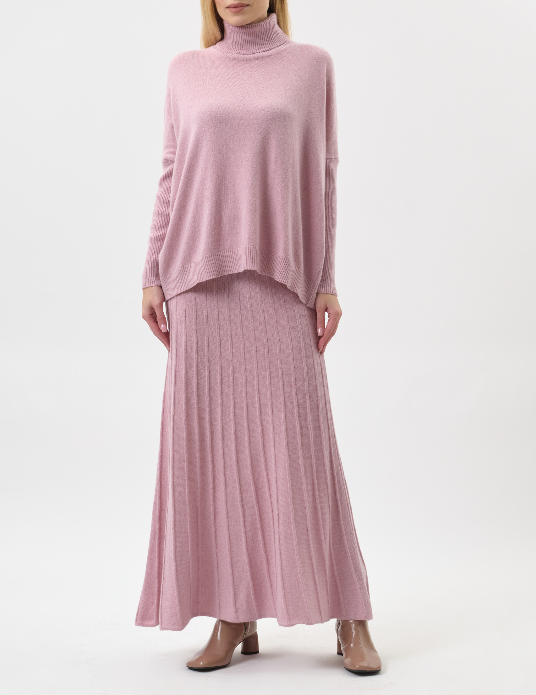 

Костюм, Розовый