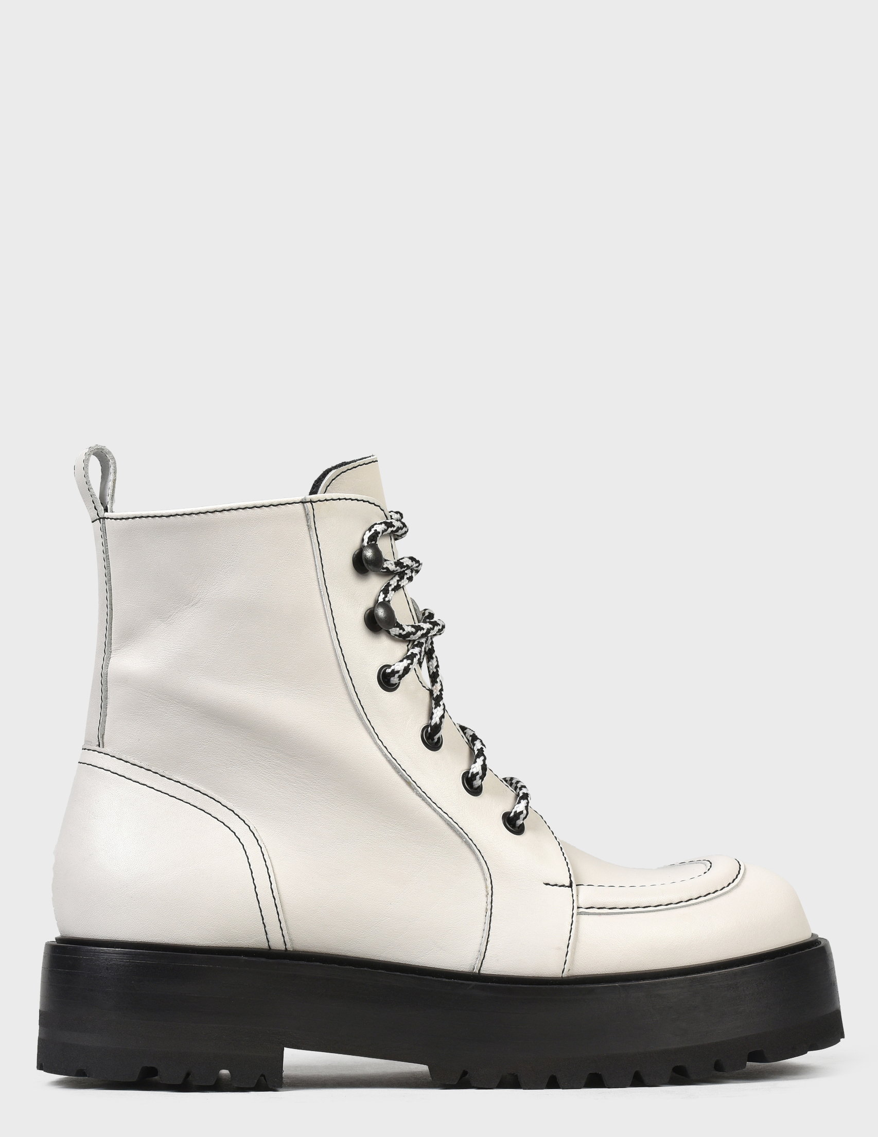 

Ботинки, Белый