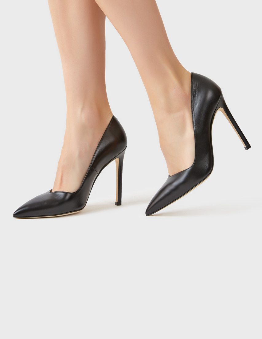 stuart weitzman anny 105 pump