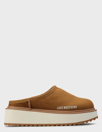 LOVE MOSCHINO уггі