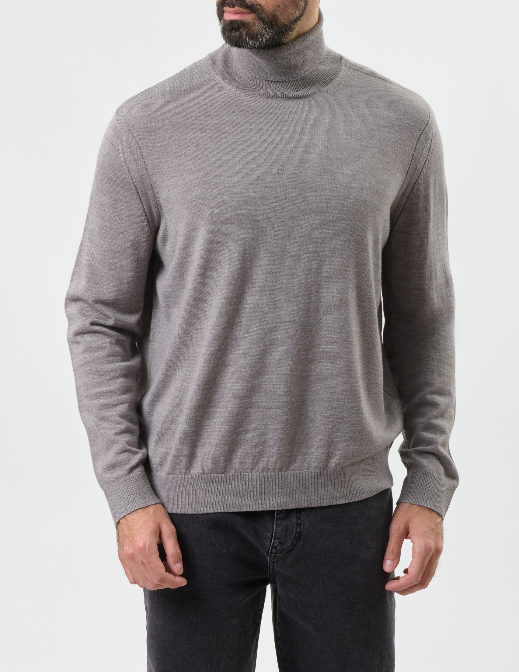 

Гольф, Серый