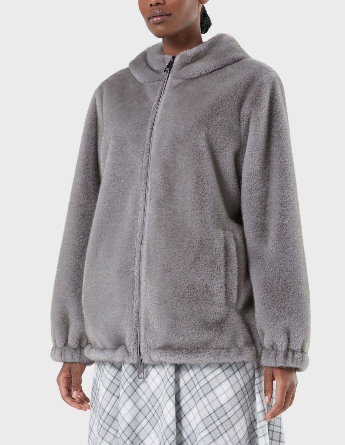 

Шуба, Серый