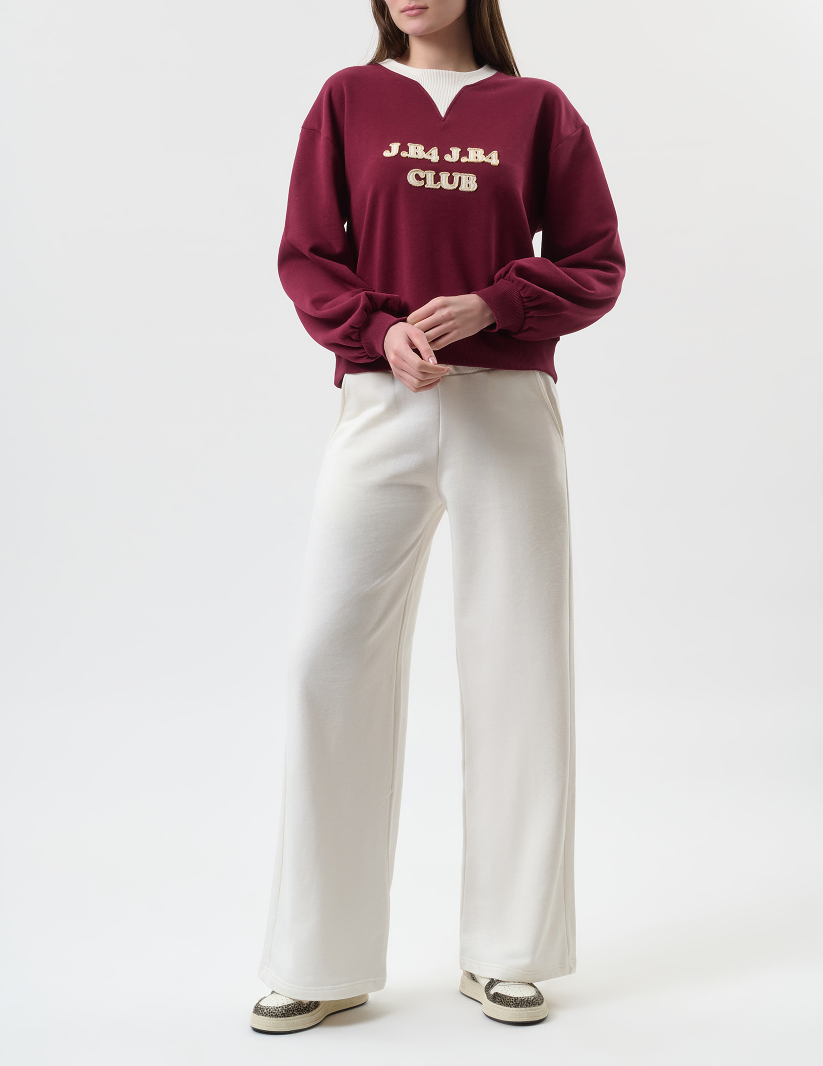 

Спортивный костюм, Красный;белый;молочный