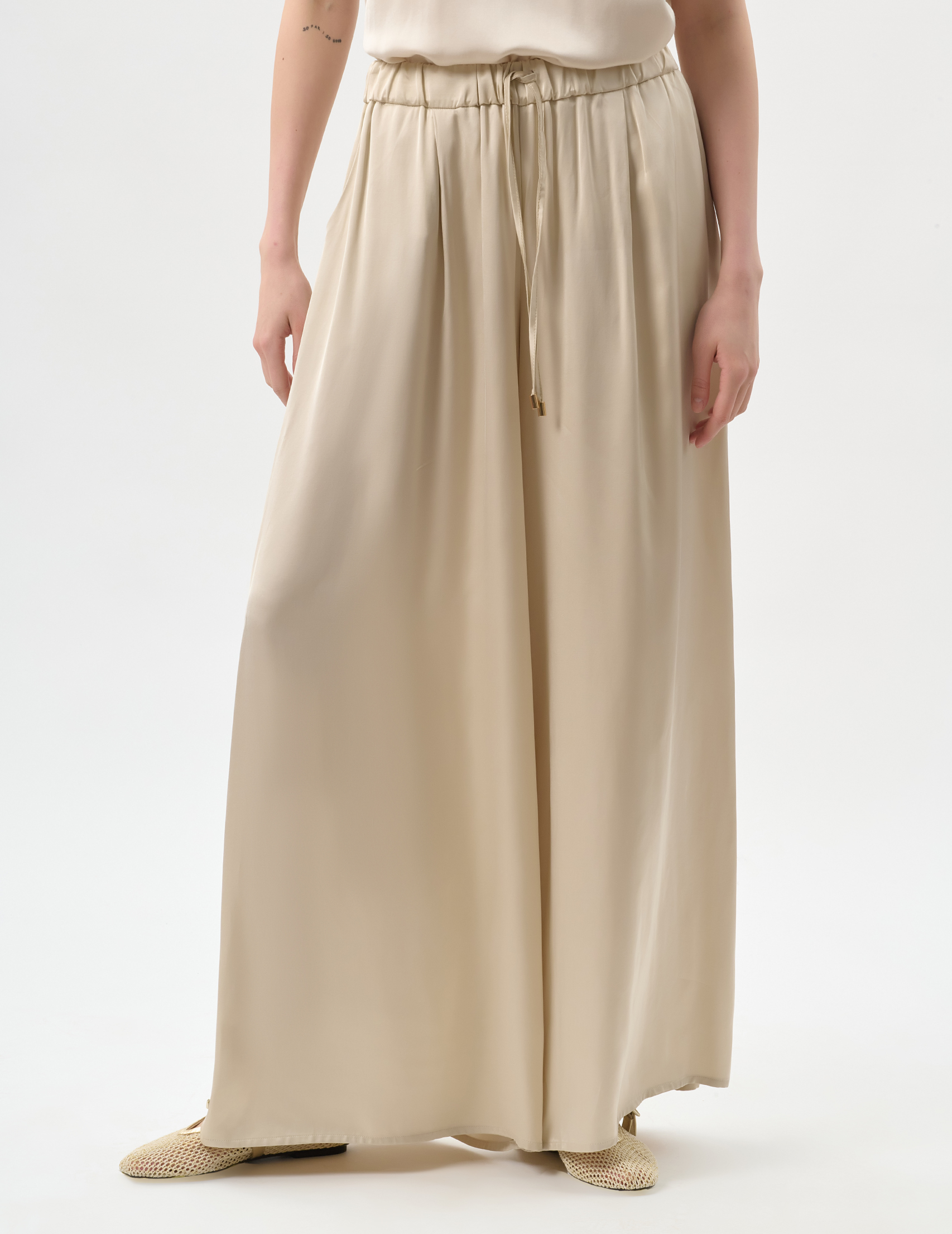 

Брюки, Бежевый;молочный