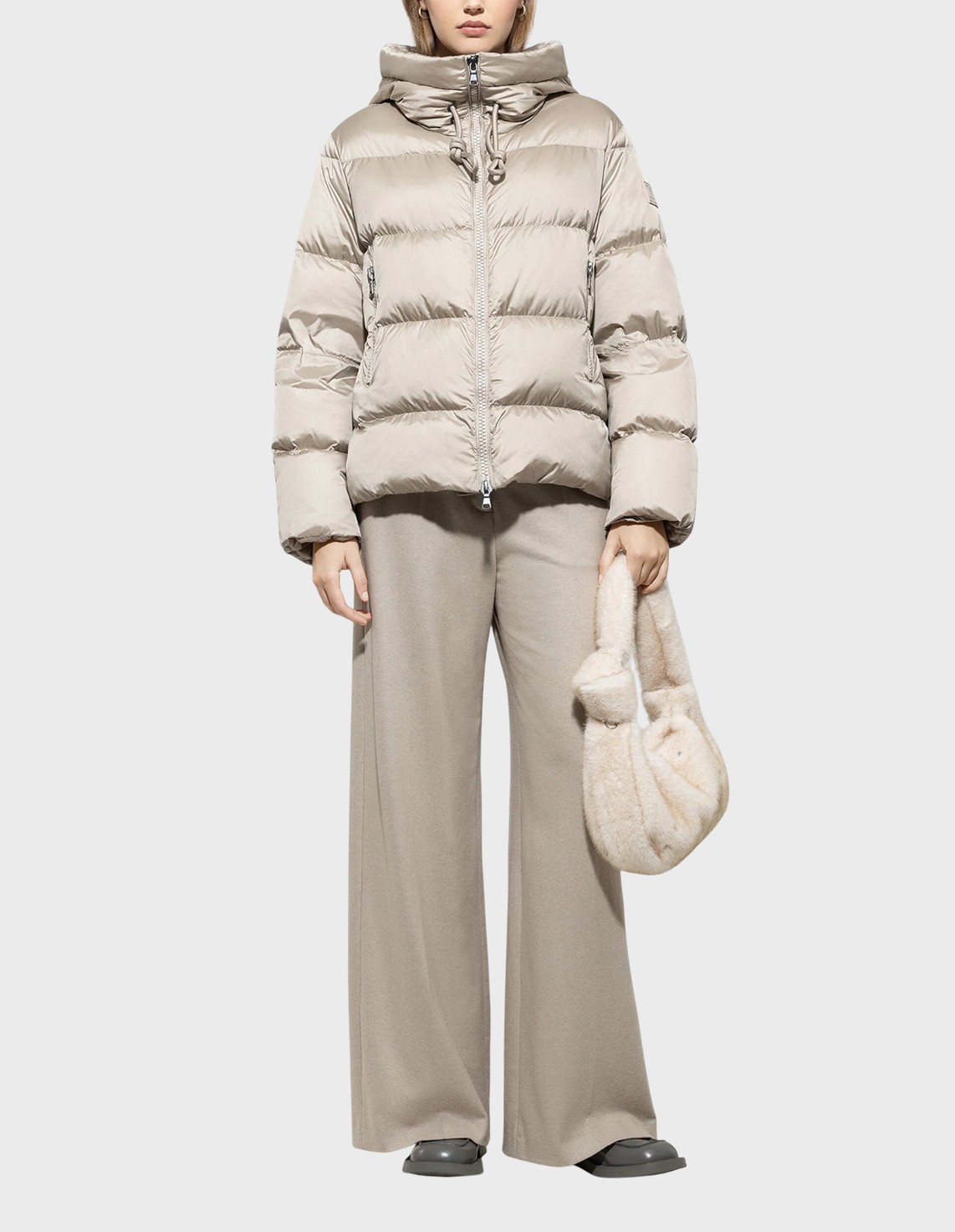 

Пуховик, Бежевый