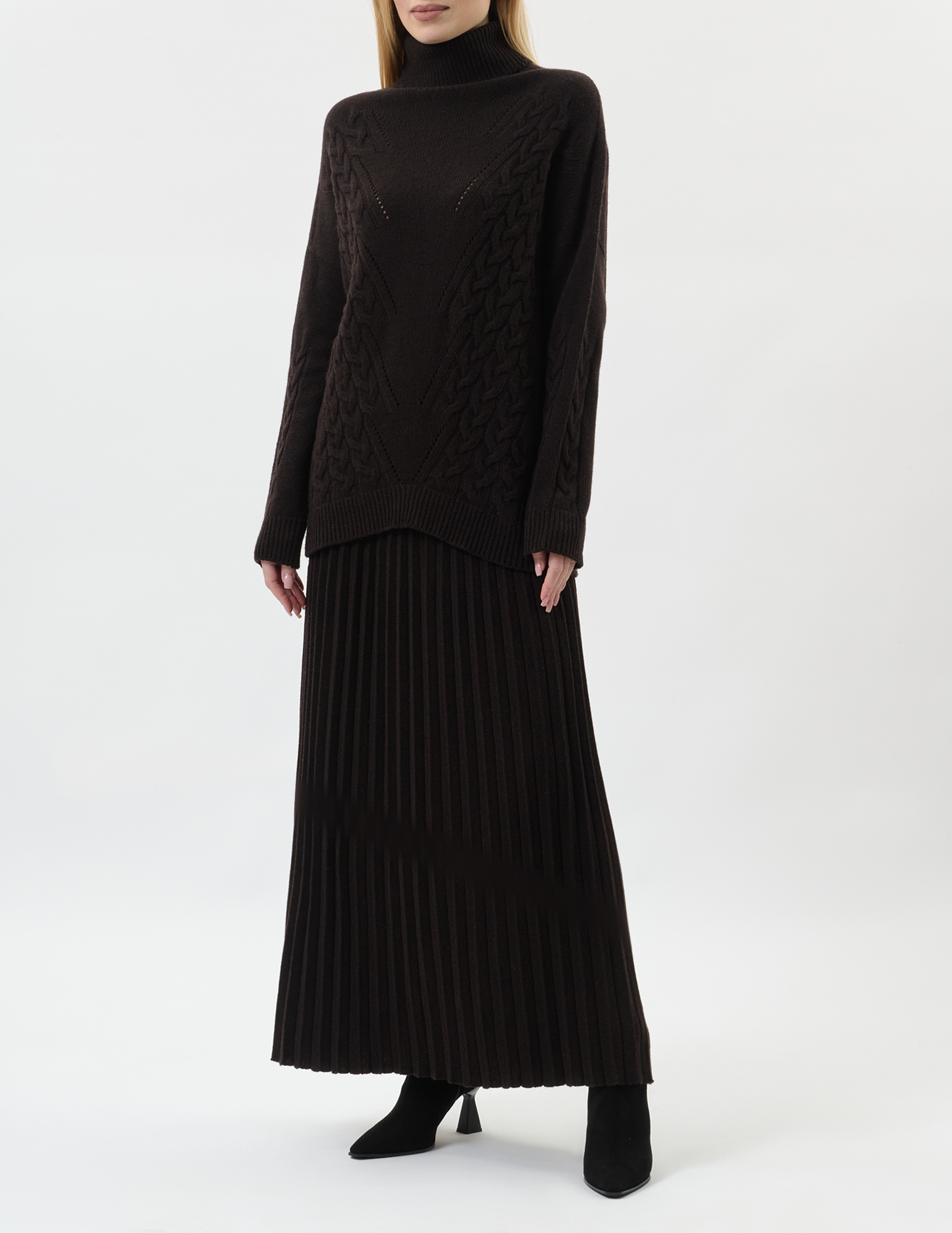 

Костюм, Коричневый