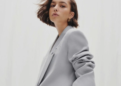 Трендовые куртки и пиджаки