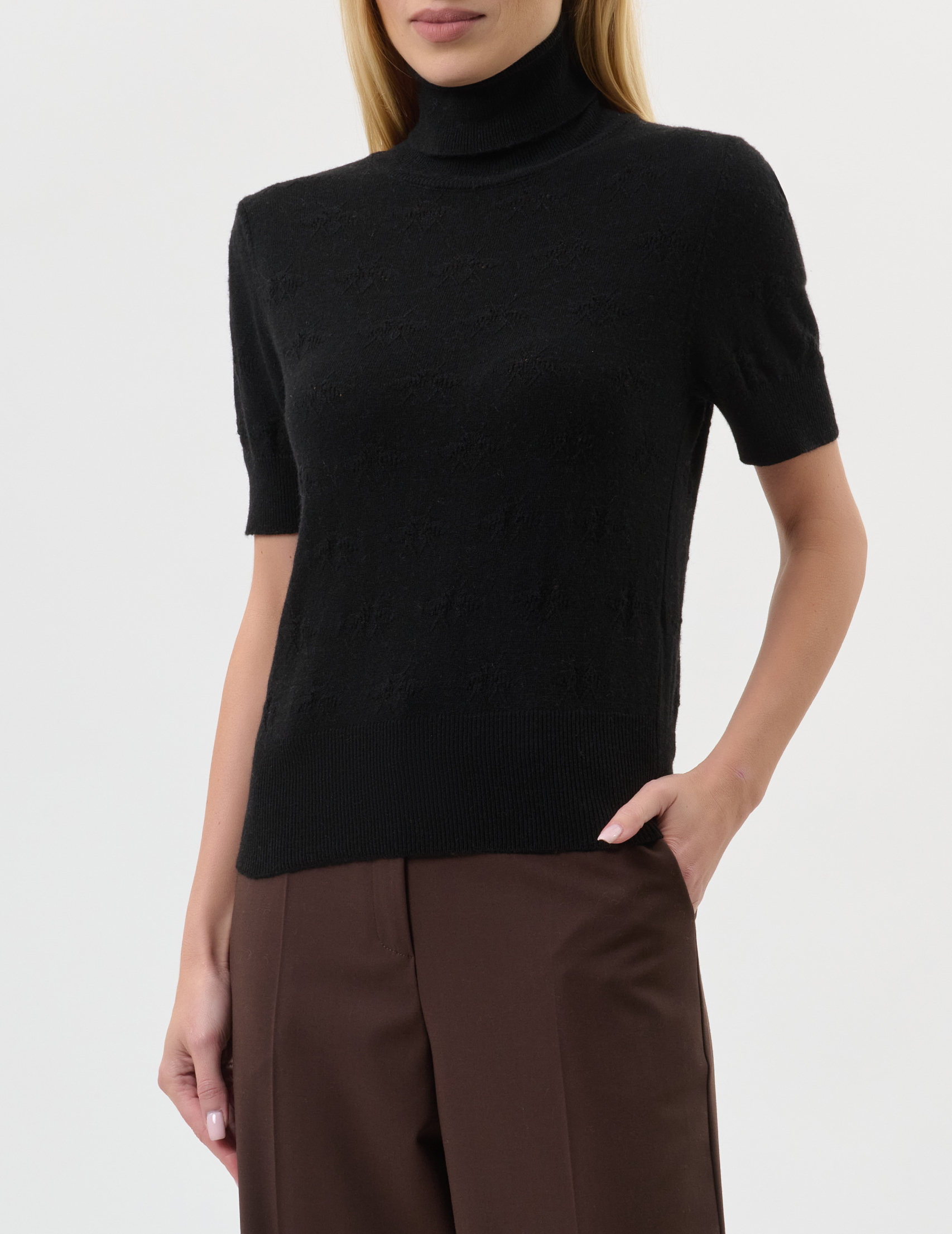 

Гольф, Черный