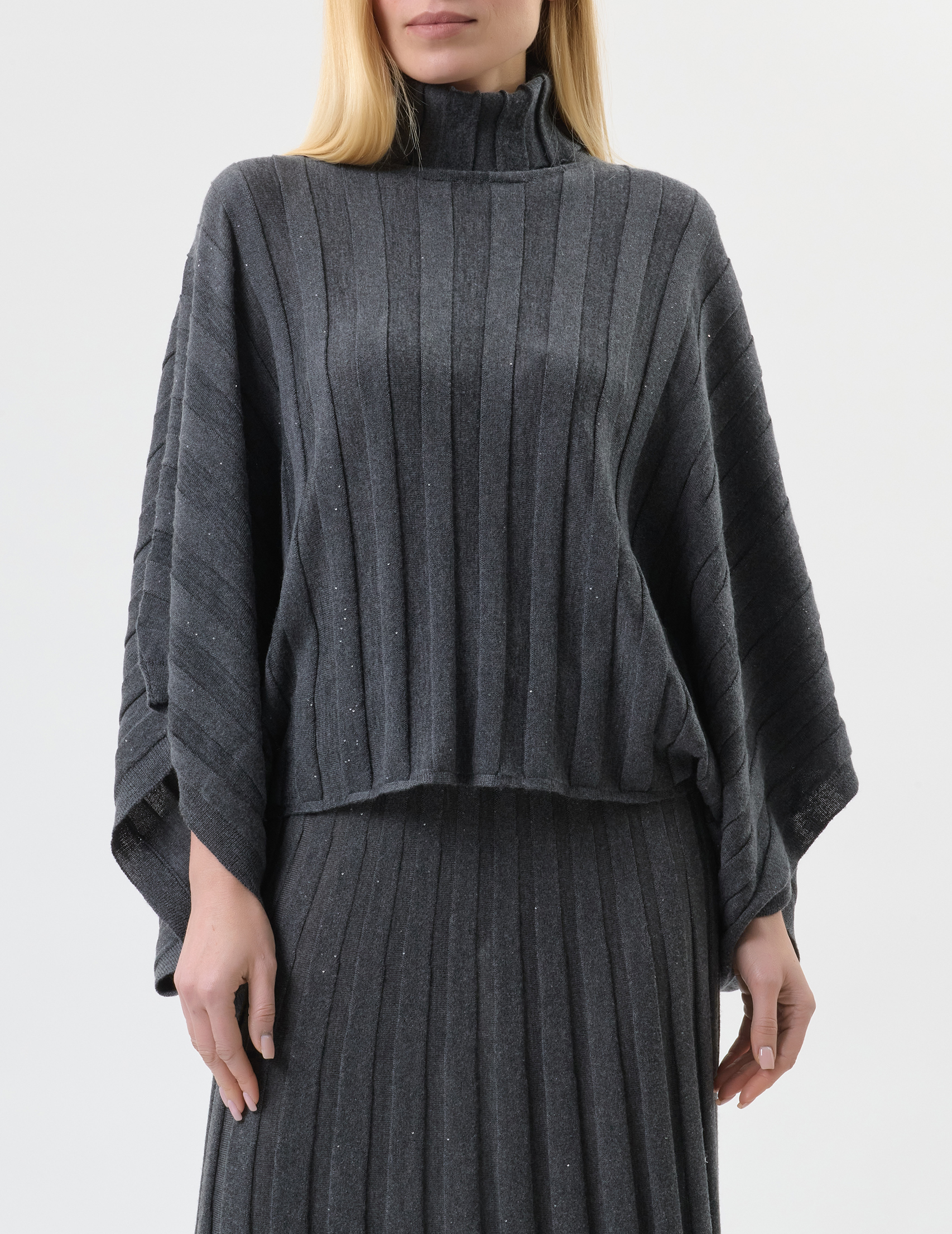 

Свитер, Серый