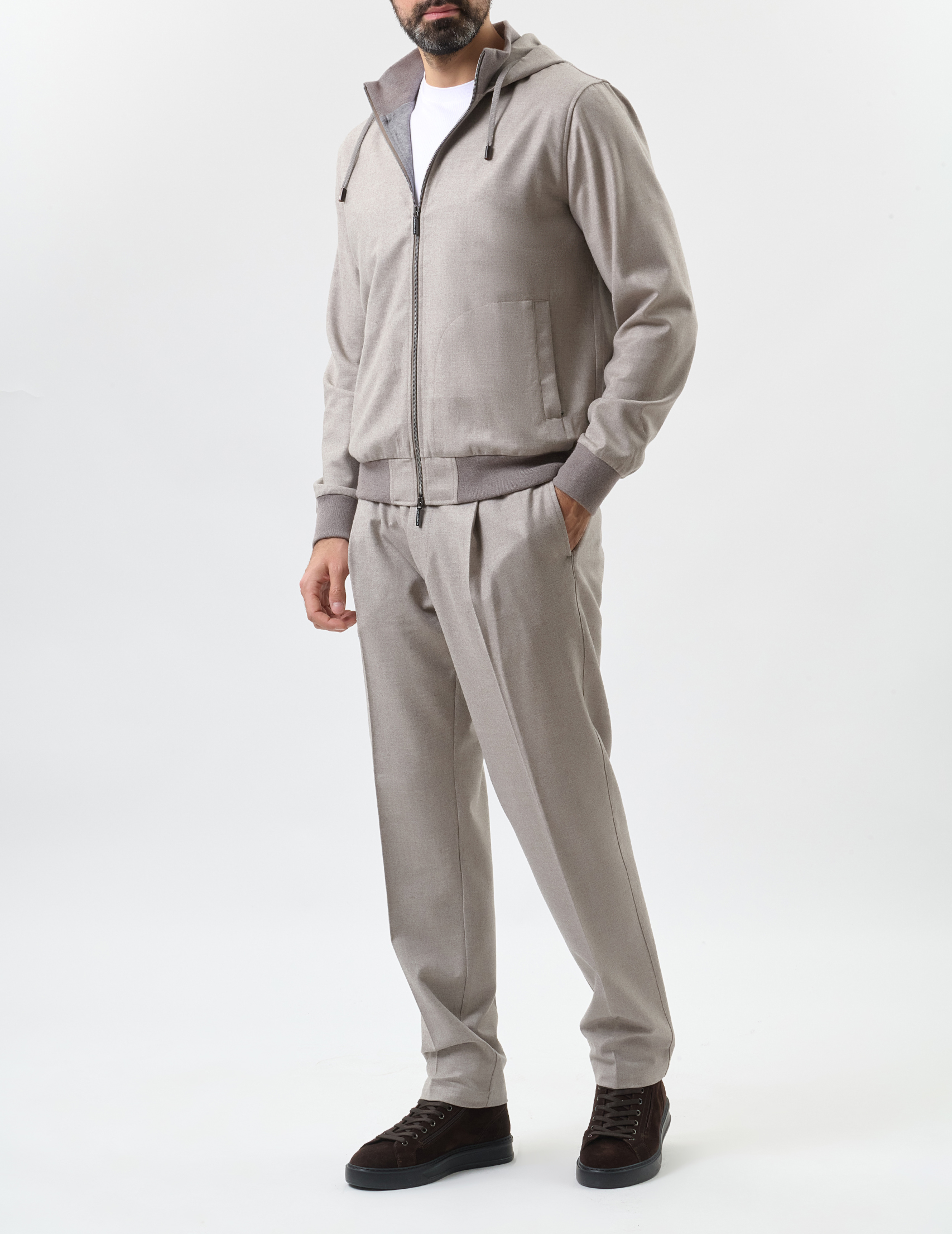 

Спортивный костюм, Серый