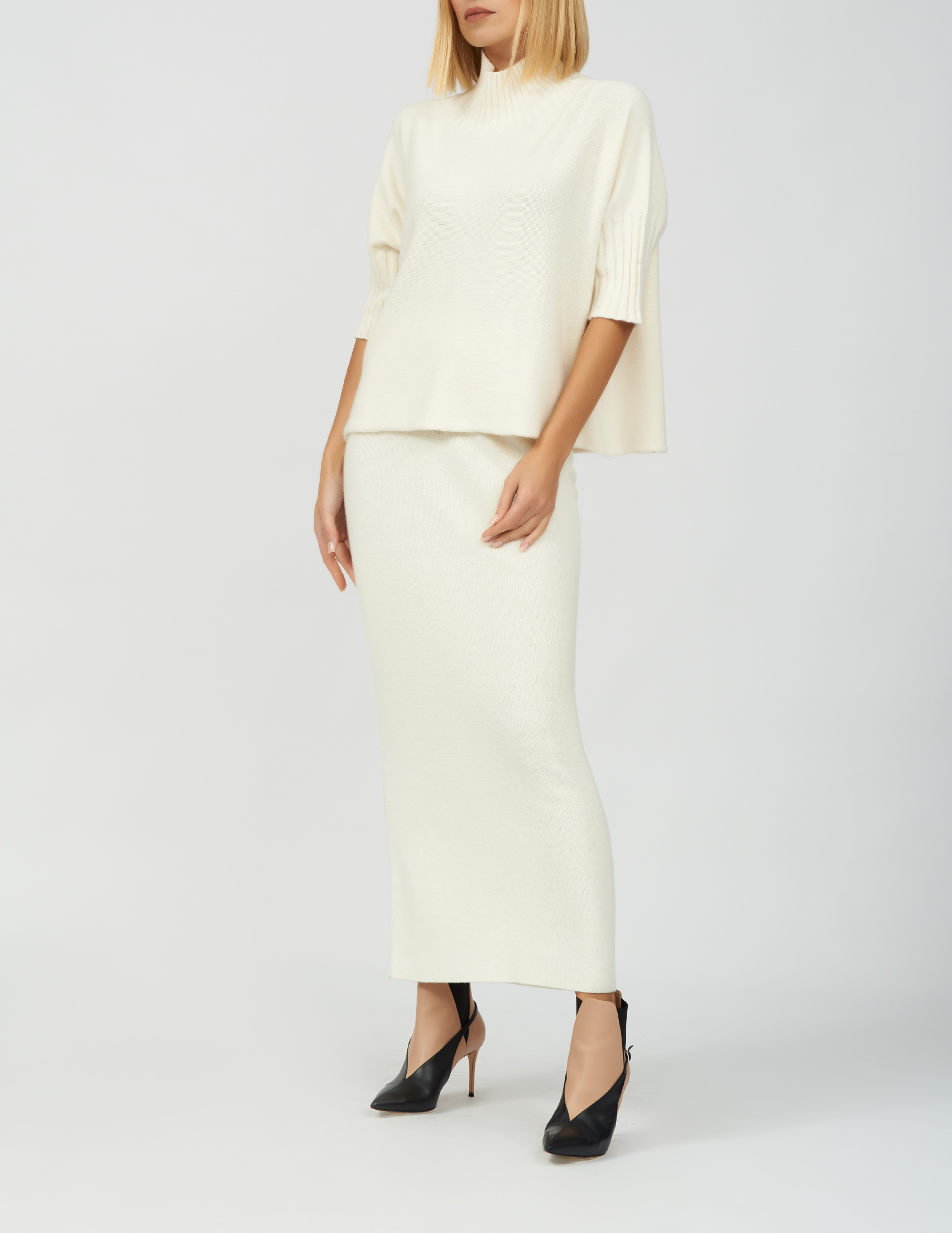 

Свитер, Бежевый;молочный