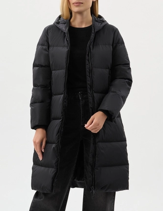 ARMANI EXCHANGE пуховик