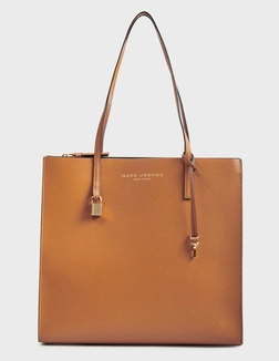 MARC JACOBS