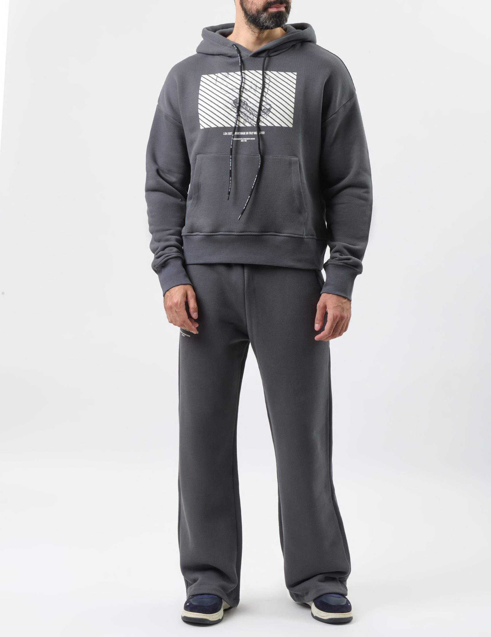 

Спортивный костюм, Серый