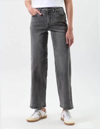 DKNY джинсы