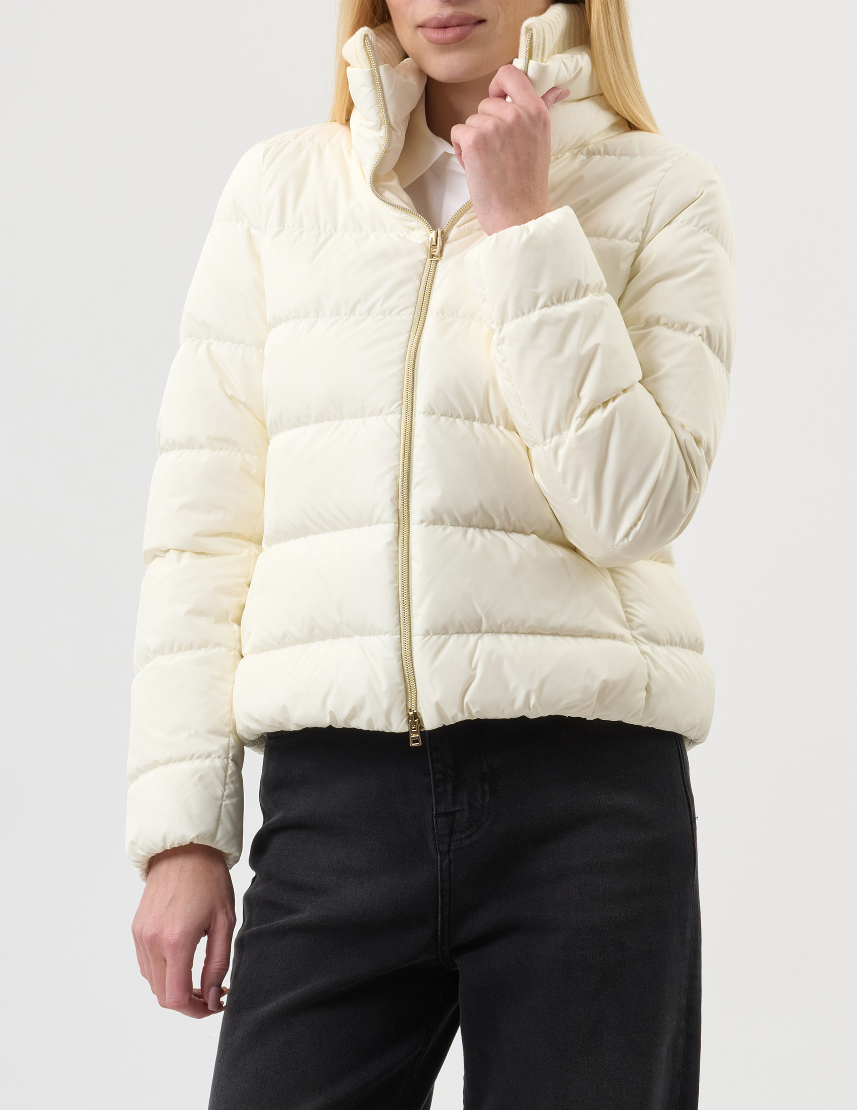 

Пуховик, Белый;молочный