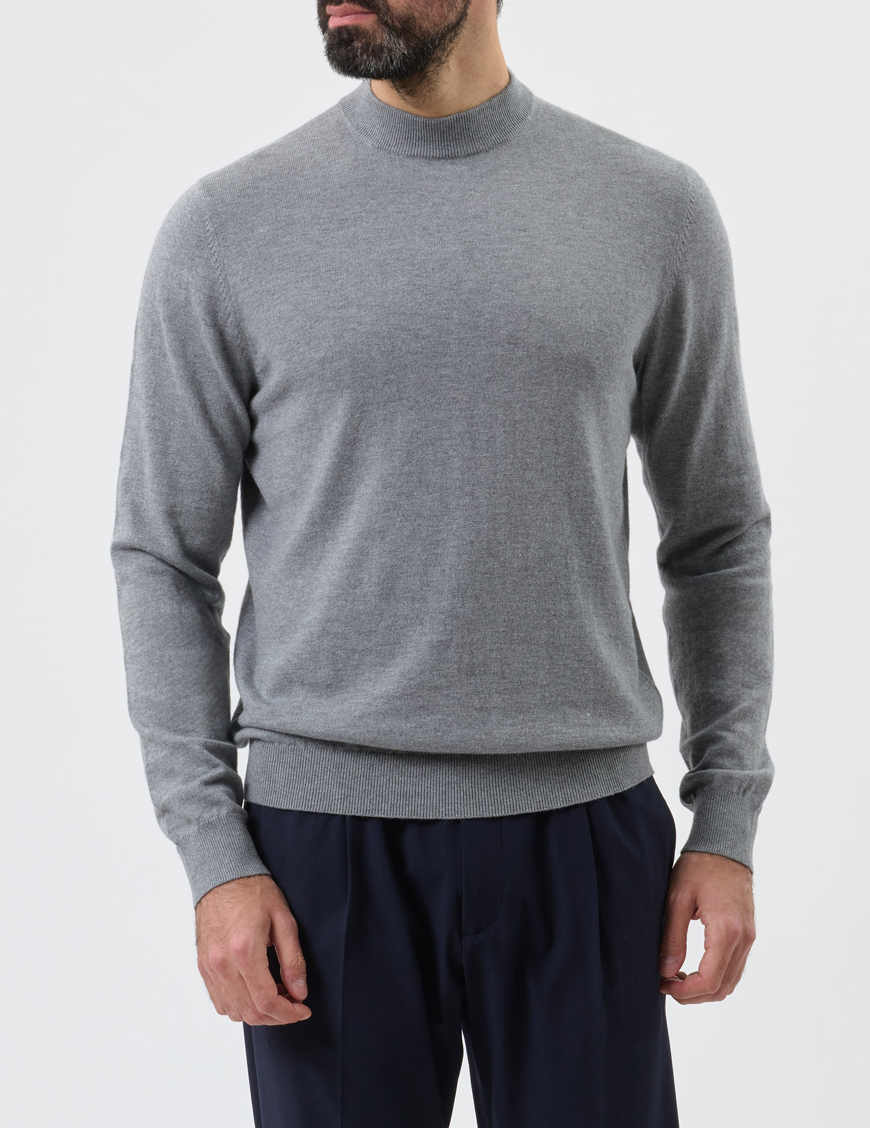 

Свитер, Серый