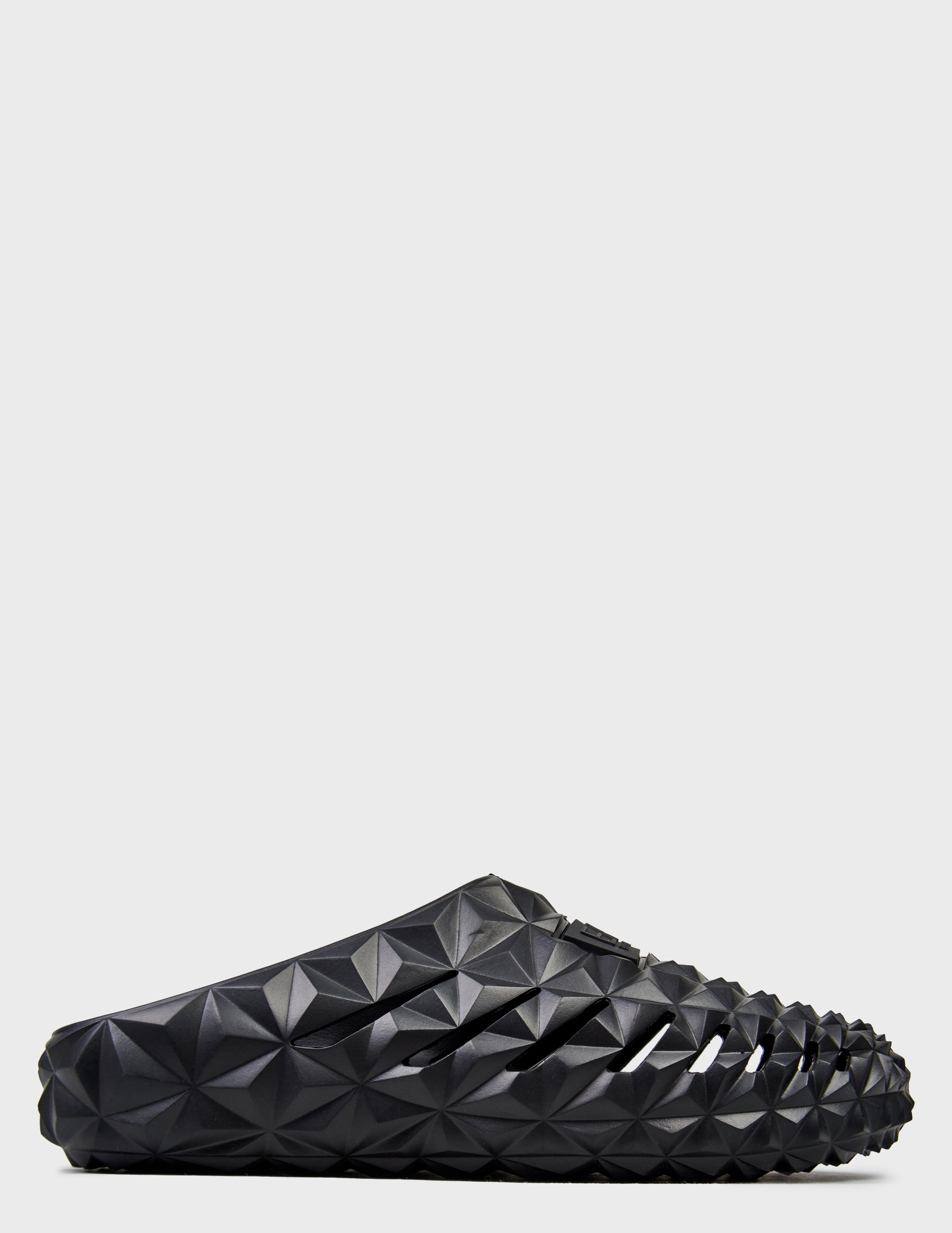 

Шлепанцы, Черный