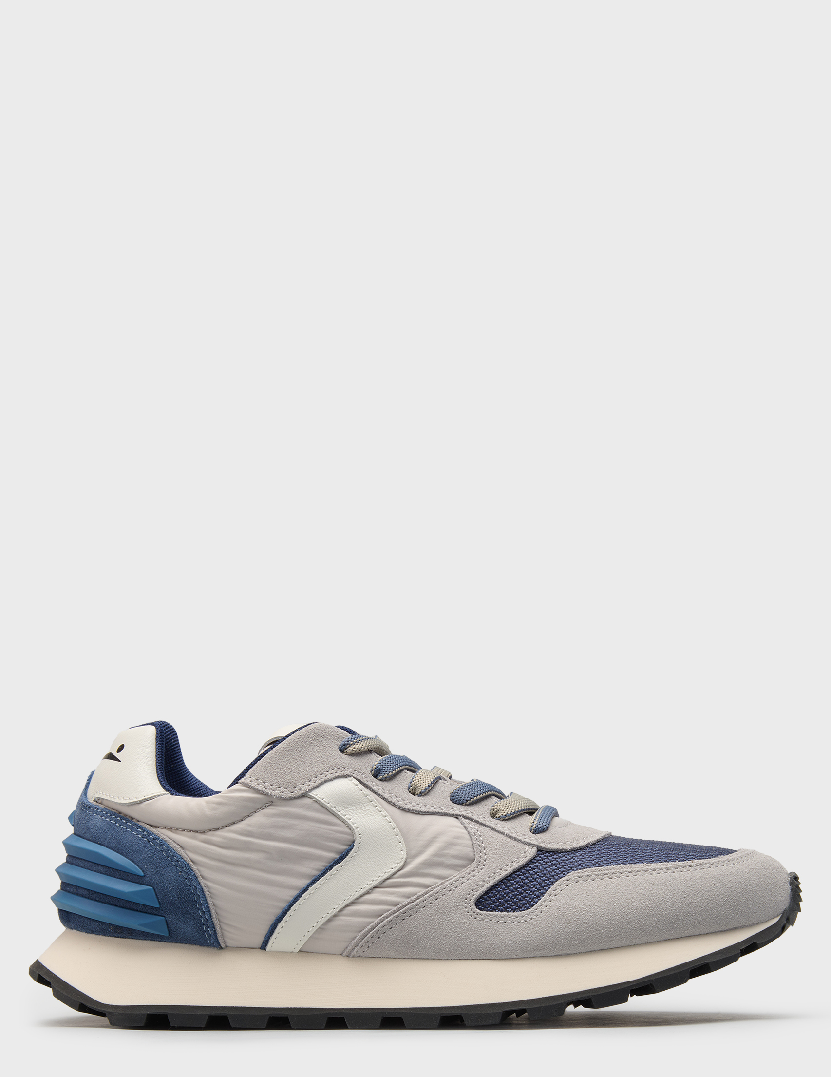 

Кроссовки, Серый