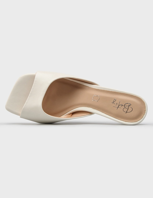 белые женские Шлепанцы Betsy 957092-01-02W_white 3349 грн