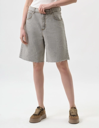 J.B4 JUST BEFORE шорты