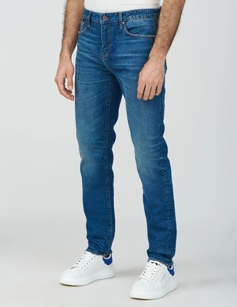ARMANI EXCHANGE джинсы