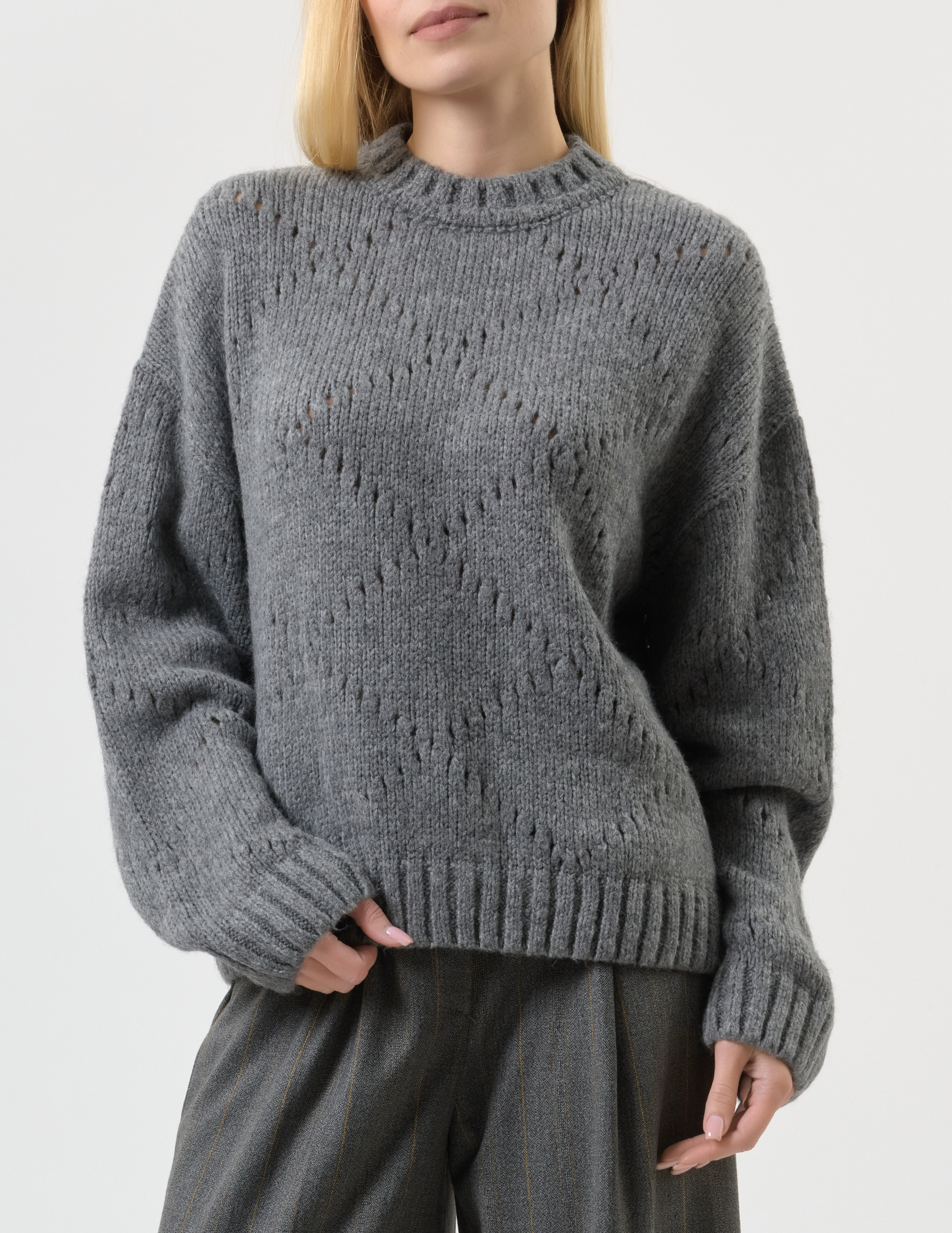 

Свитер, Серый