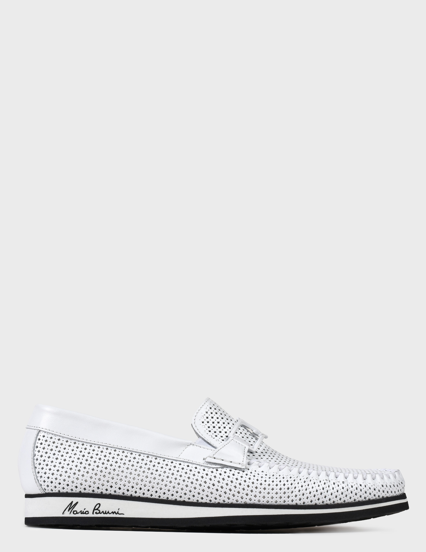 

Слипоны, Белый