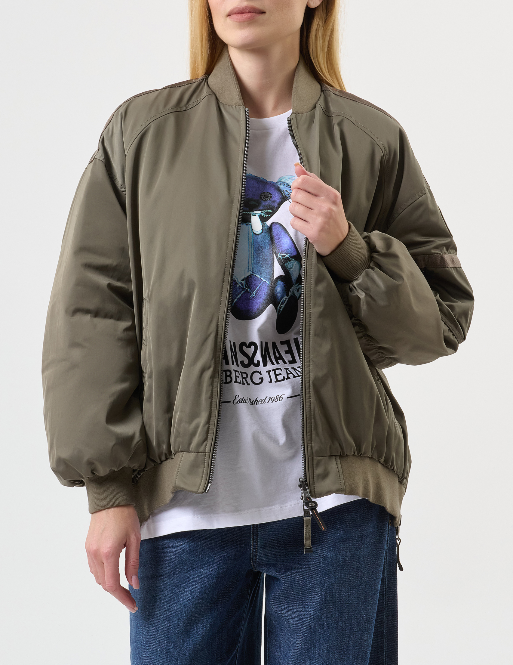 

Пуховик, Хаки;зеленый