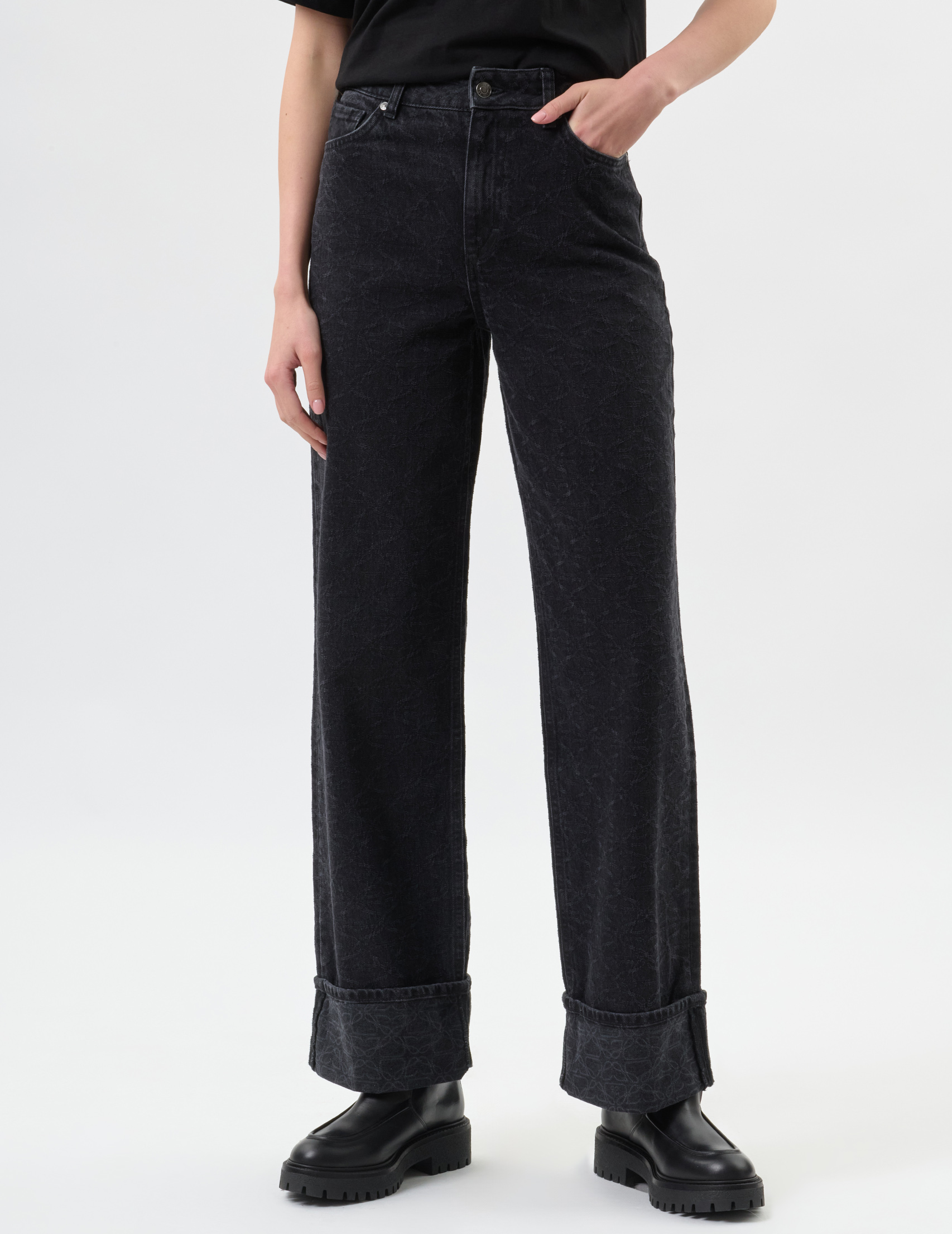 

Джинсы, Черный