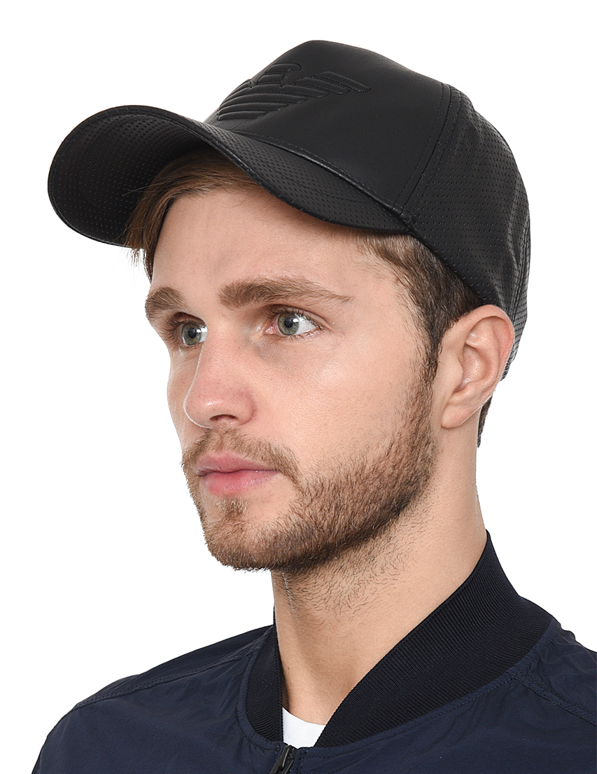 

Бейсболка, Черный