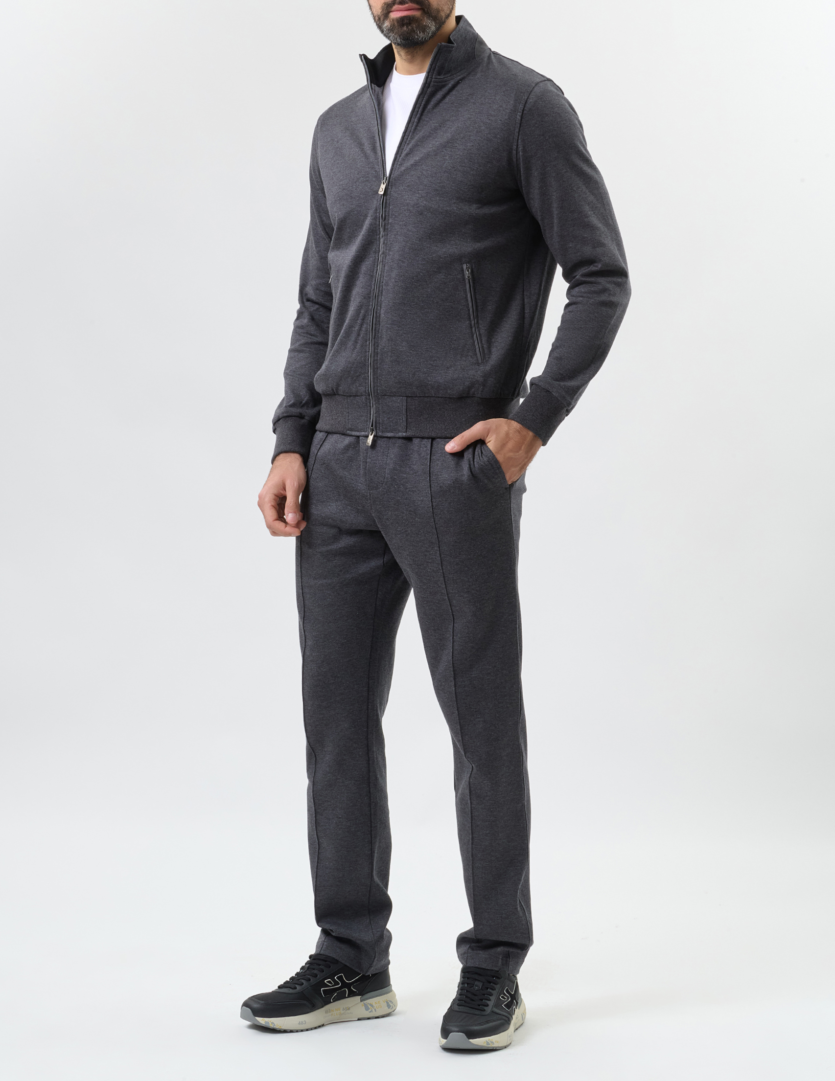 

Спортивный костюм, Серый