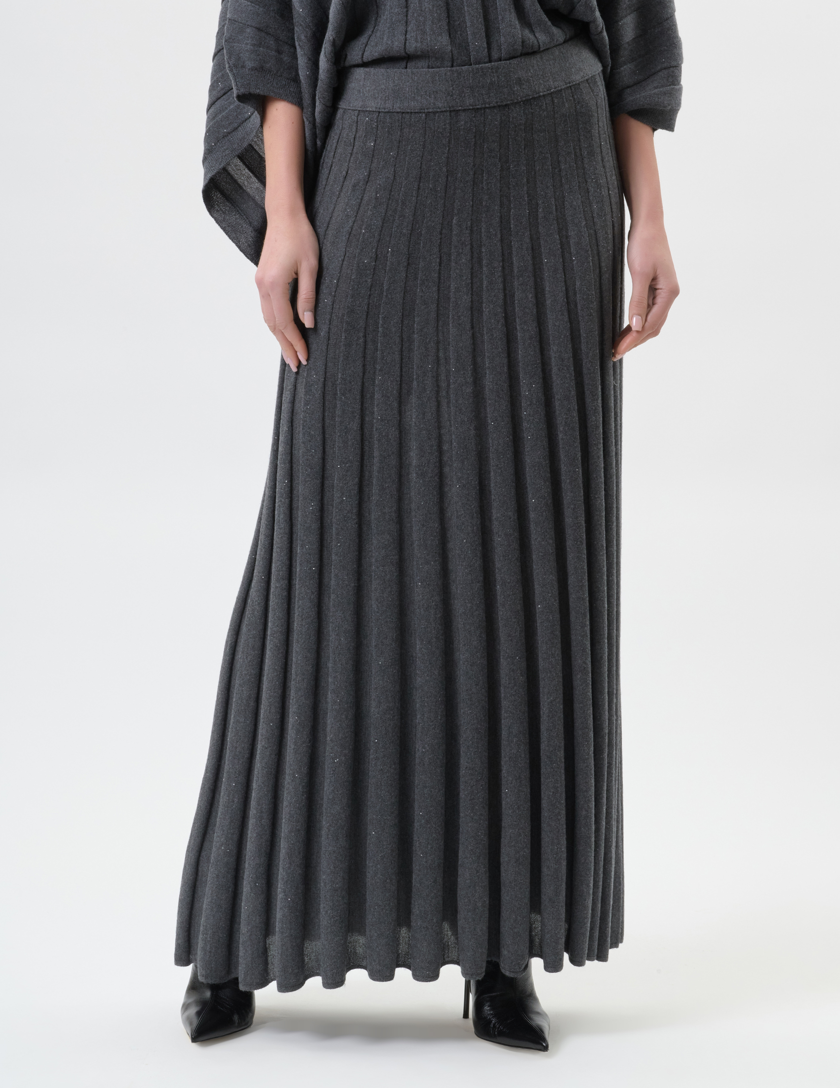 

Юбка, Серый