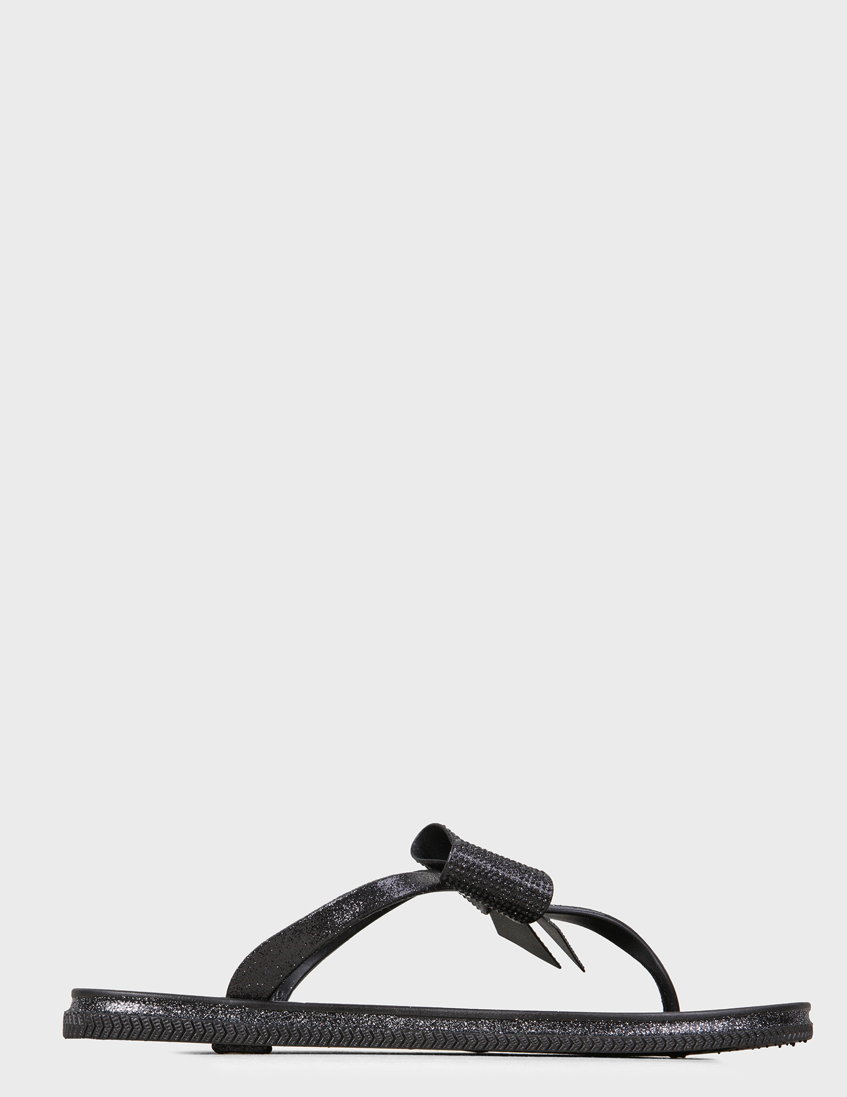 

Пантолеты, Черный