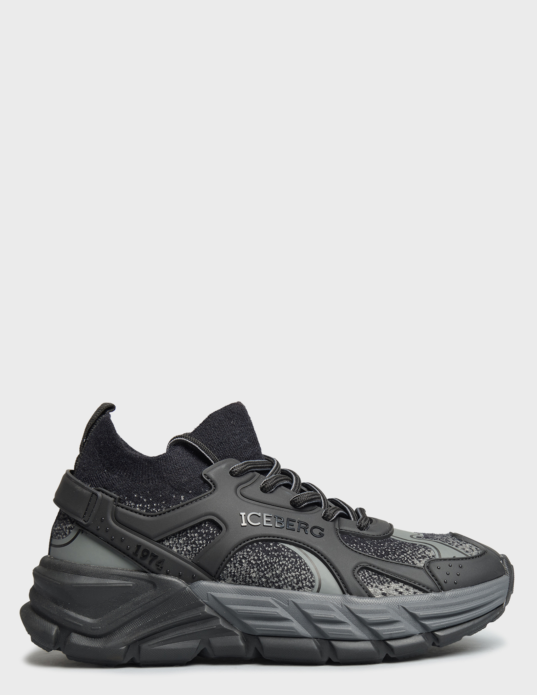 

Кроссовки, Черный