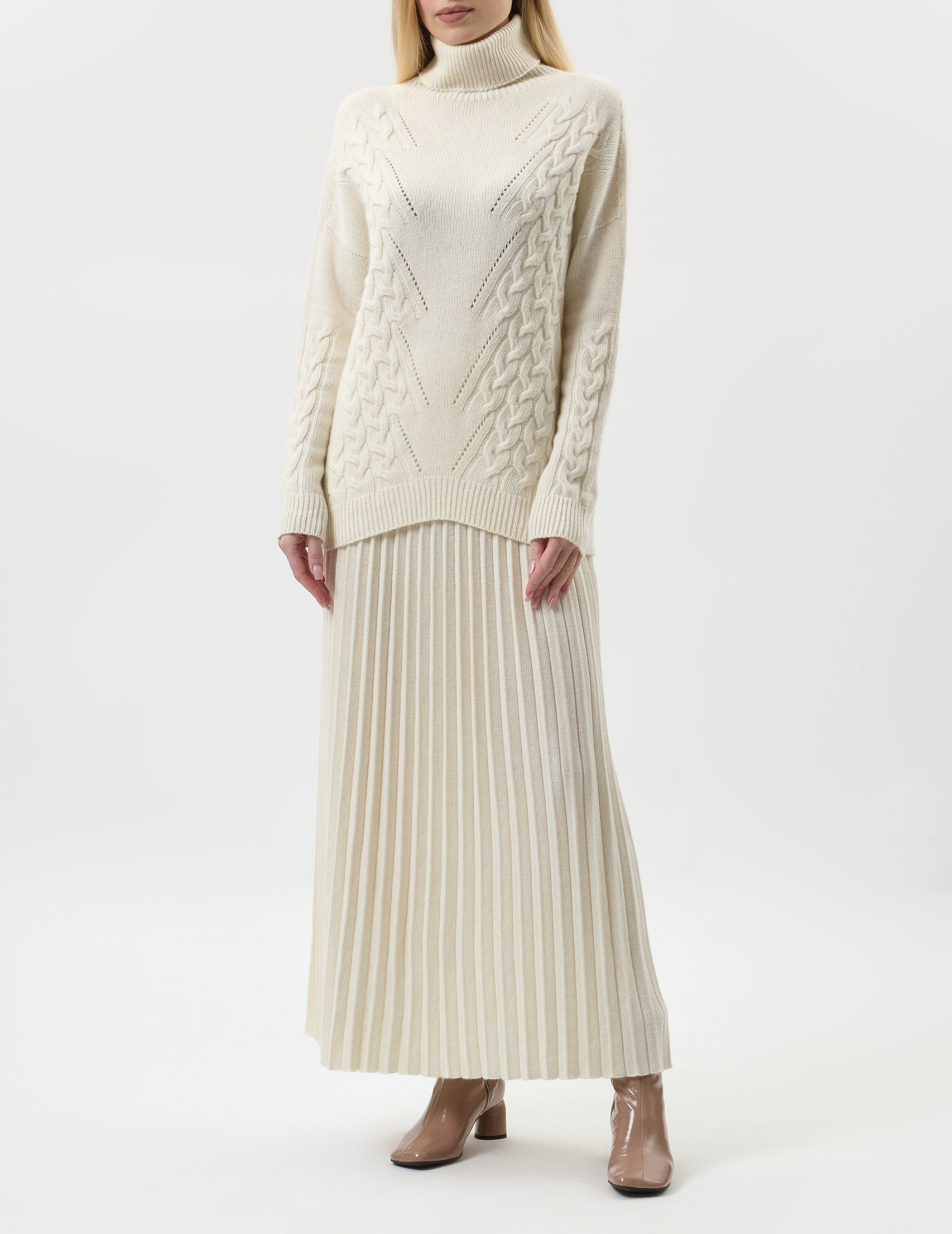 

Костюм, Белый;молочный