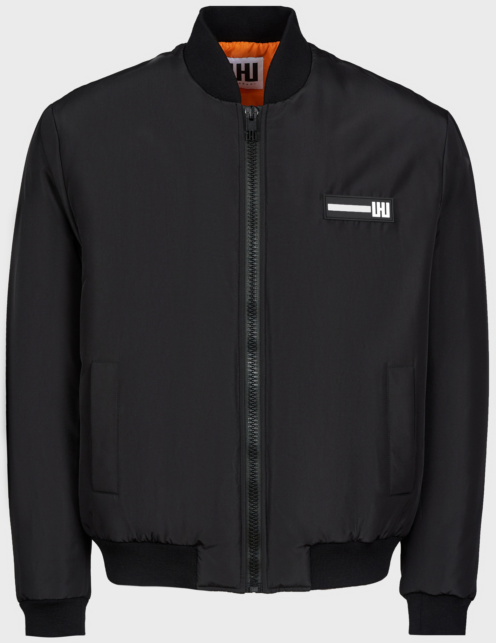 

Бомбер, Черный