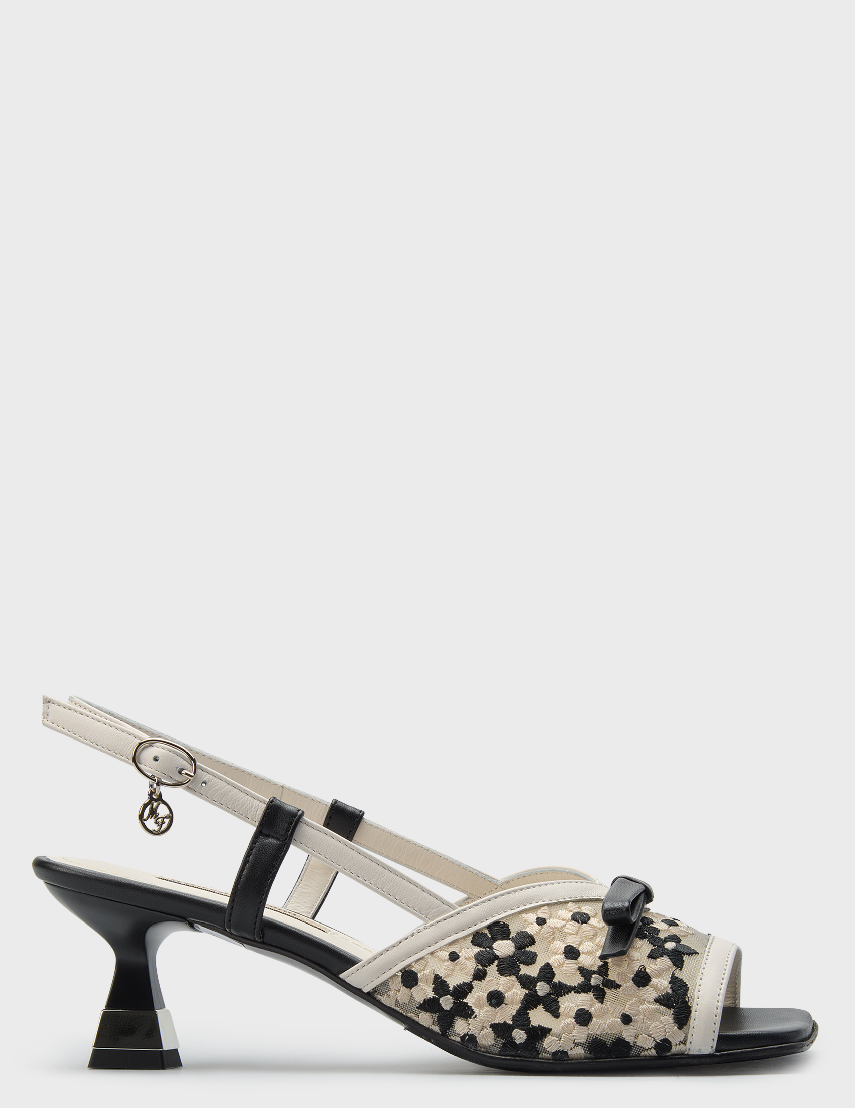 

Босоножки, Белый;черный